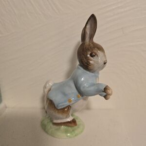 Peter Rabbit Antique Figurine BESWICK ENGLAND F. WARNE & CO. 1948